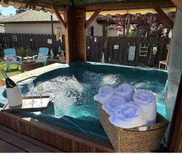 Hot Tub Bungalow | Calgary - Photo 1