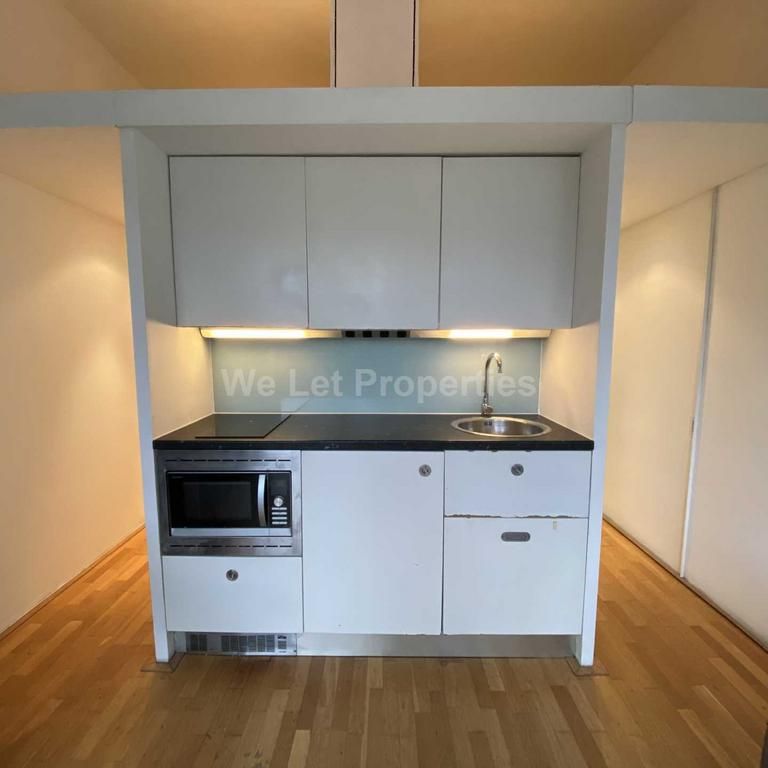 Studio to rent - Photo 1