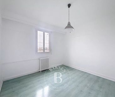 Tout savoir sur cette maison dans le quartier Centre, à Saint-Cloud - Photo 2