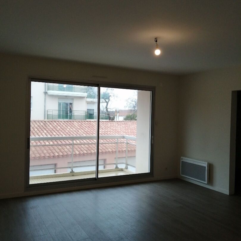 Location Appartement 2 pièces 51m² - Photo 1