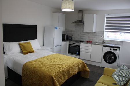 1 bedroom flat to rent - Photo 3
