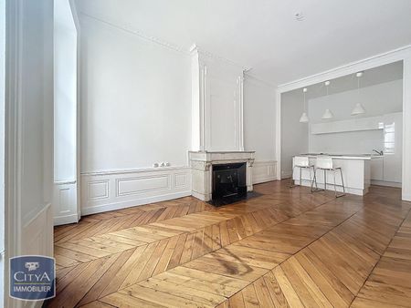 Location Appartement 4 pièces 98m² LYON 2ème - Photo 2
