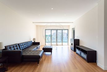 Apartamento T3 em Setúbal