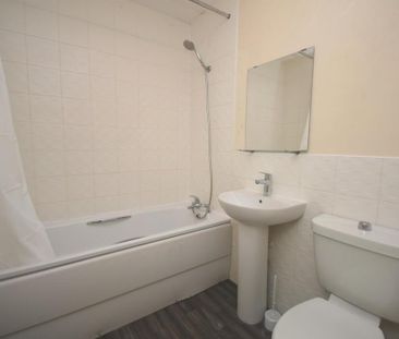 4 bedroom house to rent - Photo 2