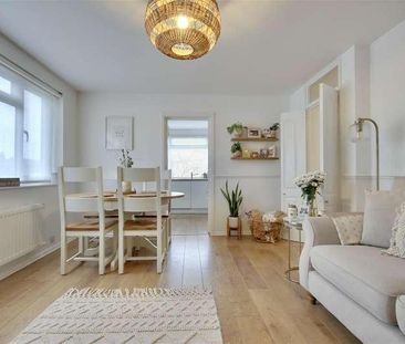 Devonshire Avenue, Southsea, PO4 - Photo 5