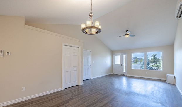 For Lease - 703 Regent Street, Strathroy-Caradoc, Ontario - Photo 1