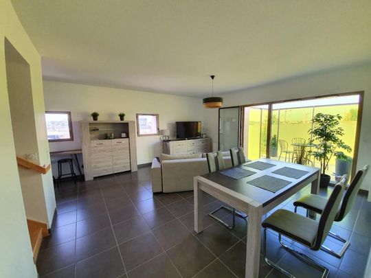 Location Appartement 5 pièces Meublé 95m² BORDEAUX 33300 - Photo 1