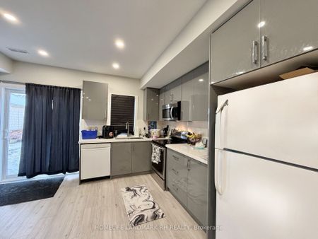 For Lease - 25 Clara May Avenue Unit# Bsmt, East Gwillimbury, Ontario - Photo 3