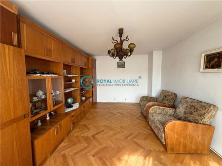 Royal Imobiliare Inchiriere apartament 2 camere zona Democratiei - Photo 2