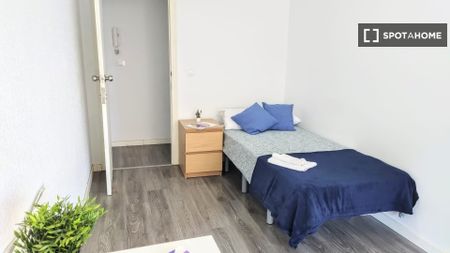 valencia, Valencian Community 46100 - Photo 3