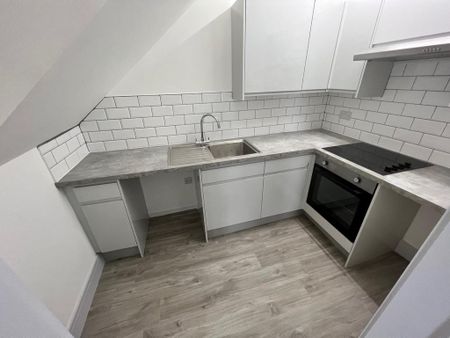 1 bedroom ground floor flat to rent - Photo 2