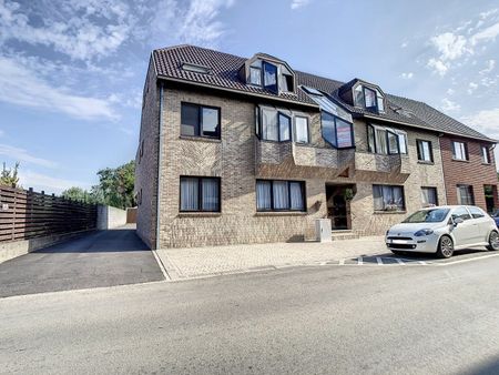 Appartement met garage in Bilzen-Hoeselt - Photo 3