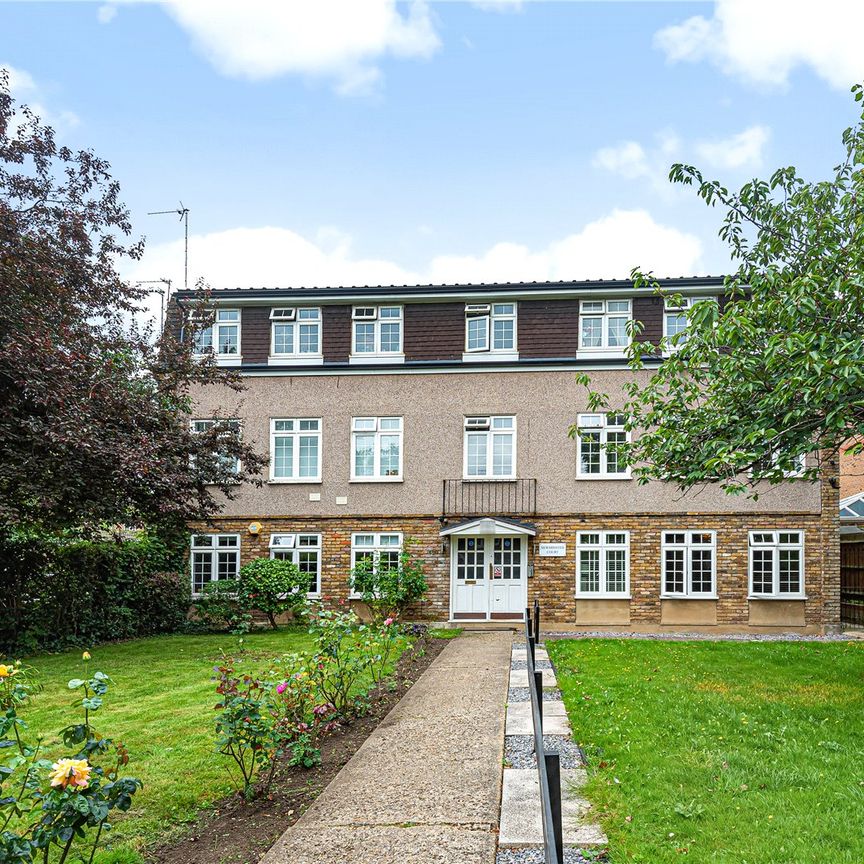 Newminster Court, EN2, Enfield - Photo 1