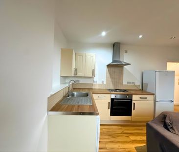 1 Bed Flat, Summerfield, LS18 - Photo 4