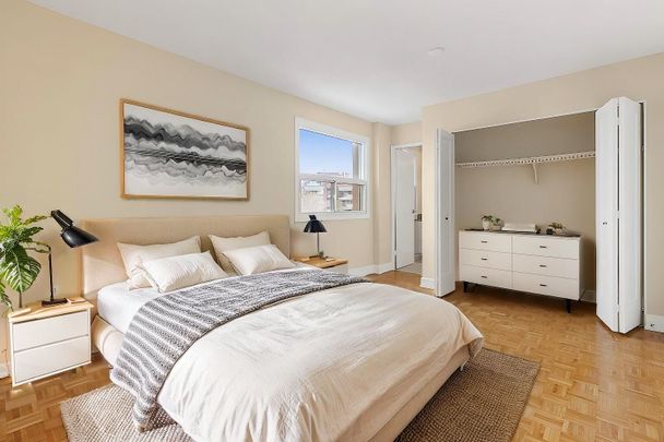 Richmond Park Square - Photo 1