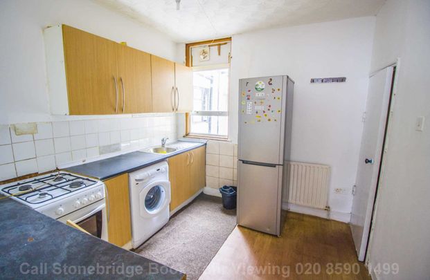 Price £1,500 pcm - Available Now - Part Furnished - Photo 1