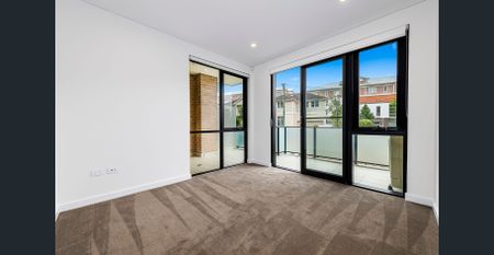 Executive Residences - Photo 3