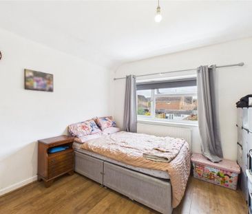 3 bedroom detached house to rent - Photo 5