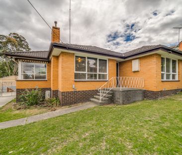 Perfectly Positioned Three Bedroom Home - Photo 1