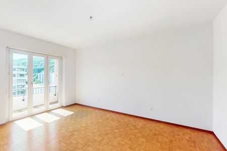 Affittasi 4.5 locali al 2° piano con balcone - Foto 2