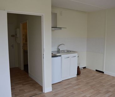 Location Appartement 1 pièce 28m² - Photo 3