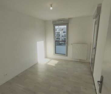 Location Appartement 2 pièces 44m² - Photo 3