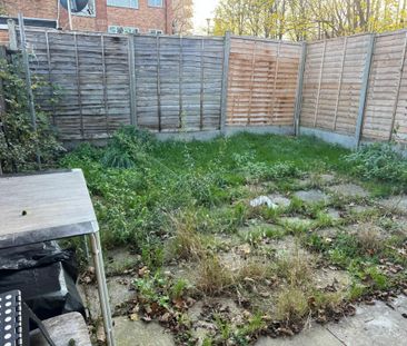 2 bedroom terraced house to rent - Photo 4