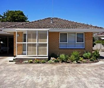 Neat 2 Bedroom Unit - Photo 6