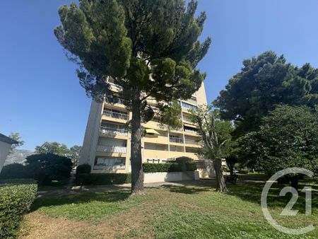 Location Appartement 1 pièce 27m² AUBAGNE 13400 - Photo 2