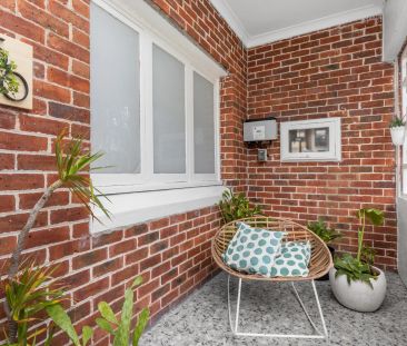 Vintage charmer. - Photo 3