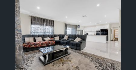 Lovely Four Bedroom Home - Photo 2