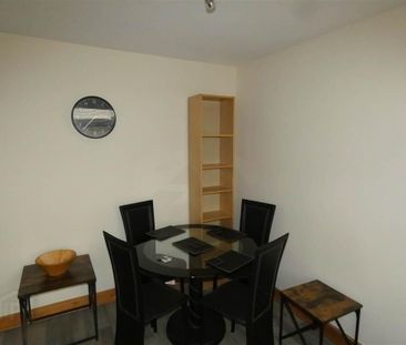 Flat 2 152, Upper Newtownards Road, Belfast, BT4 3EQ - Photo 6