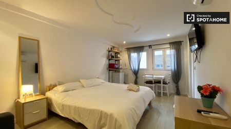 valencia, Valencian Community 46021 - Photo 3