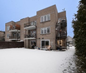 7912A Boul. Lévesque E., Laval (Duvernay), QC H7A - Photo 1