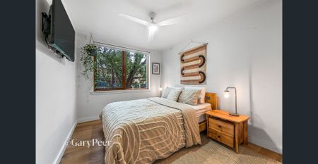 Style, space & natural light in a boutique setting - Photo 5