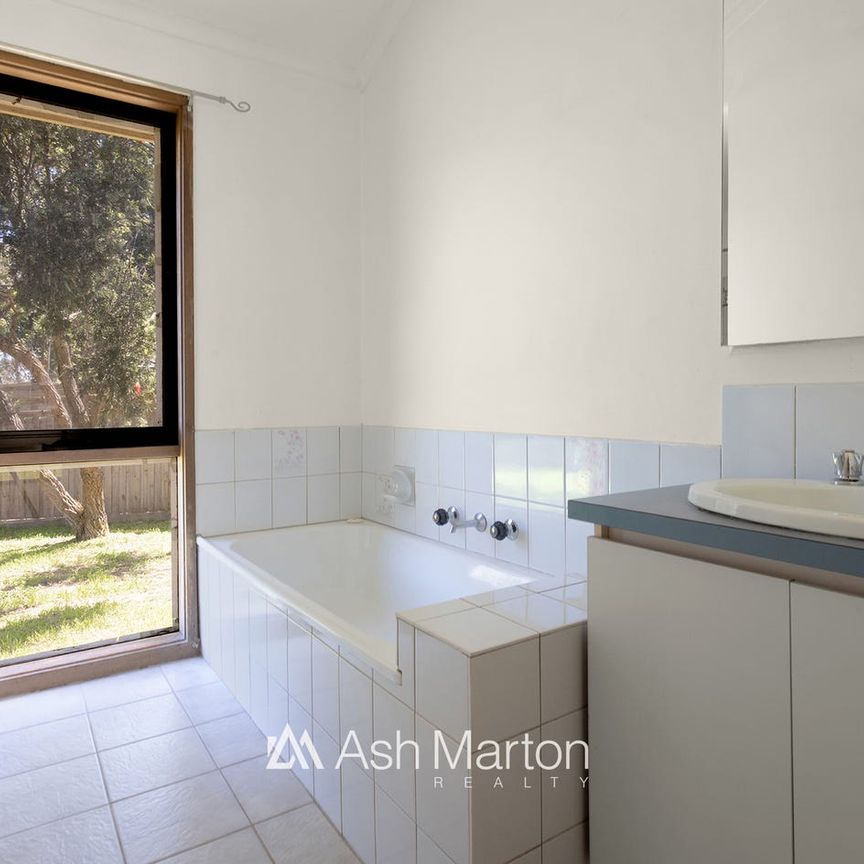 35 Kerry Street, Langwarrin, Vic 3910 - Photo 1