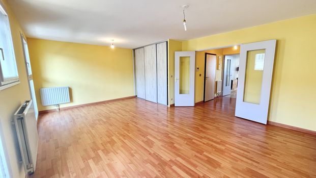 APPARTEMENT T3 MONTCHAT Lyon (69003) Le bien en vidéo - Photo 1