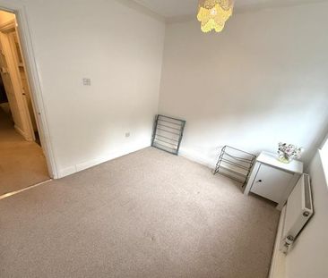 2 Bedroom Apartment To Let - Photo 2