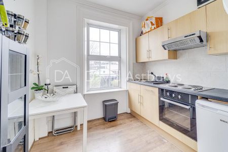 2 bedroom ground floor flat to rent - Photo 4