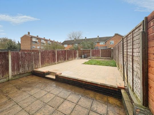 2 bedroom terraced house to rent - Photo 1