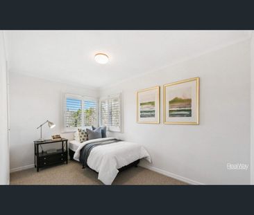 Partly Furnished Three Bedroom Home In East Toowoomba With An Expan... - Photo 4