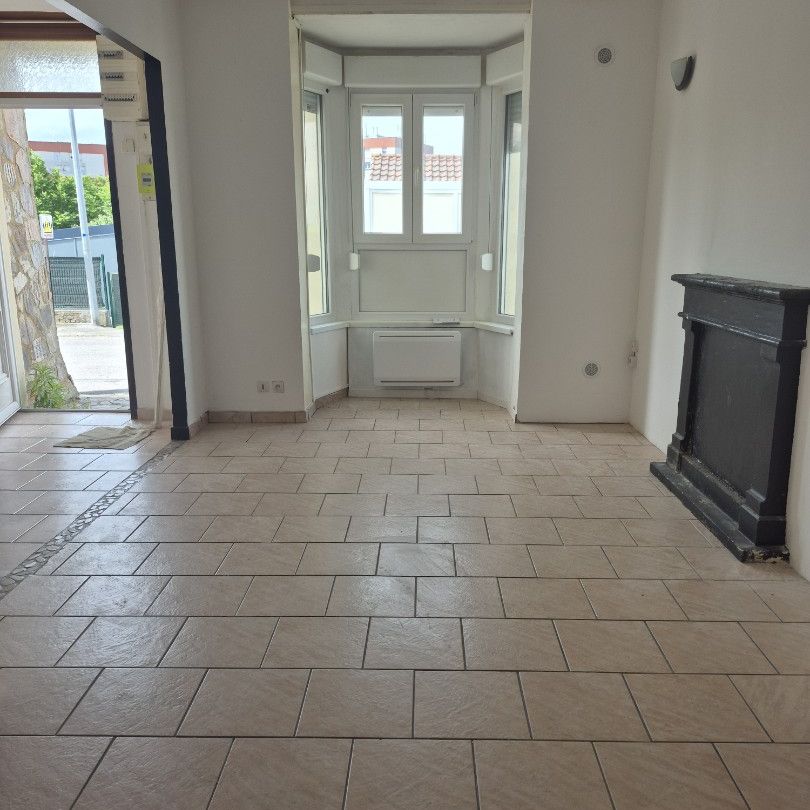 Location Appartement 1 pièce 41m² HAUTMONT 59330 - Photo 1