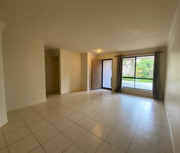 Fantastic Single-Level 3-Bedroom Home in Quiet Complex - Photo 2