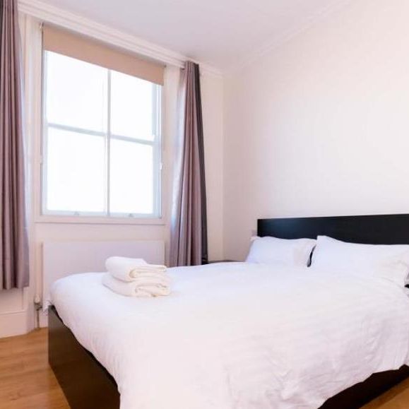 Park Road, NW8, London - Photo 1