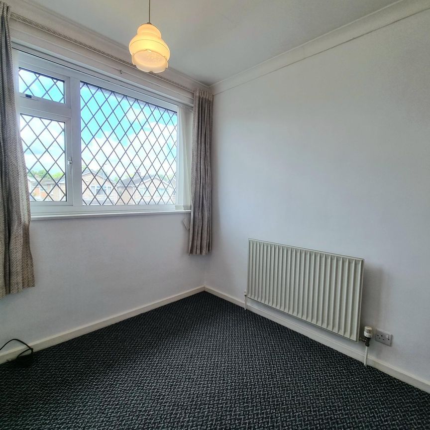 Howard Close, Loughborough - Photo 1