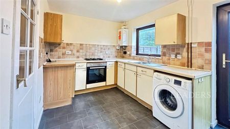 2 bedroom terraced house to rent - Photo 2