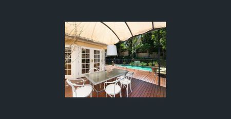 A Perfect Family Retreat in a Prime Precinct Location - Photo 5