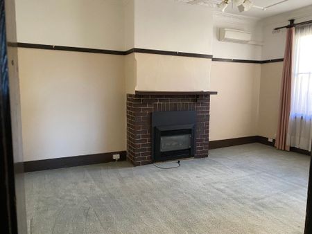 GREAT LOCATION - Photo 4