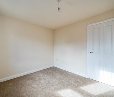 Ilex Drive,Fiddington Fields, Tewkesbury, Gloucestershire - Photo 1