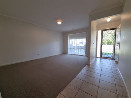 Coastal Living in Prime Dromana Location - Photo 3